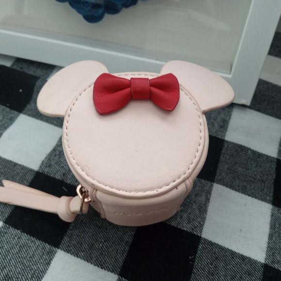 Minnie Mouse Pacifier Case Keychain - Picture 2 of 5